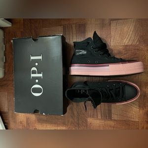 Converse • 7.5 • Worn twice